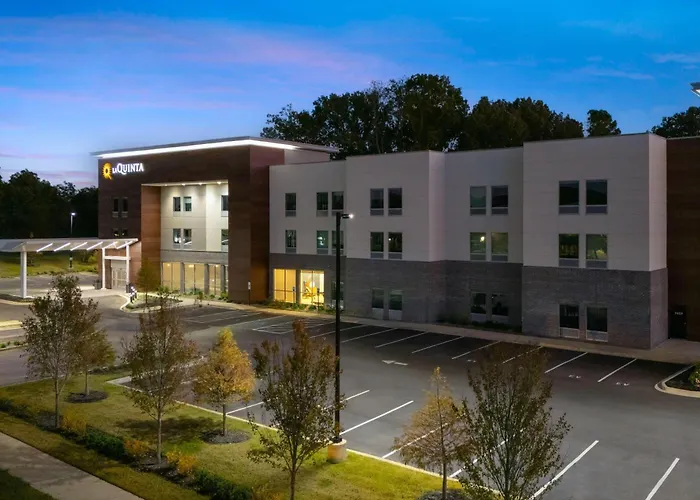 La Quinta Inn & Suites By Wyndham Olive Branch