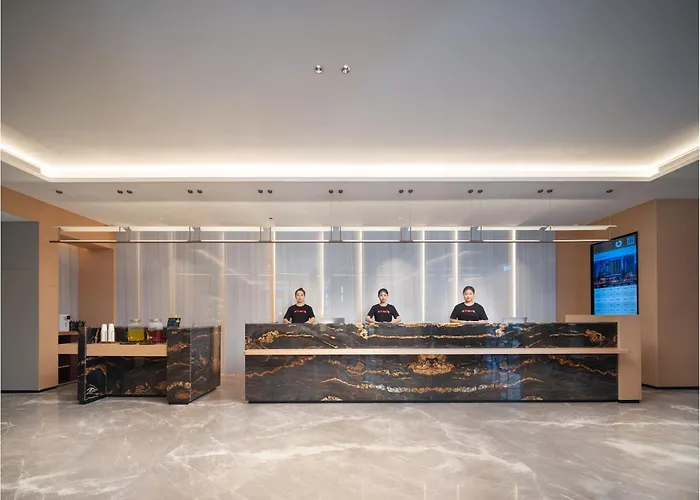 Atour Hotel Dalian Xinghai Square Zhongshan Road