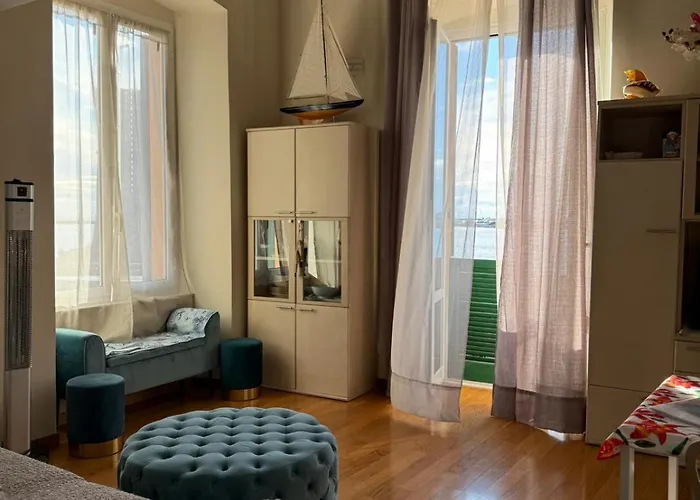Welcome Riviera - Al Castello-Vista Mare -Romantico E Centrale A 20 Metri Dal Mare-Toll Parking At 20 Euro Per Day To Be Booked In Advance -Subject To Availability