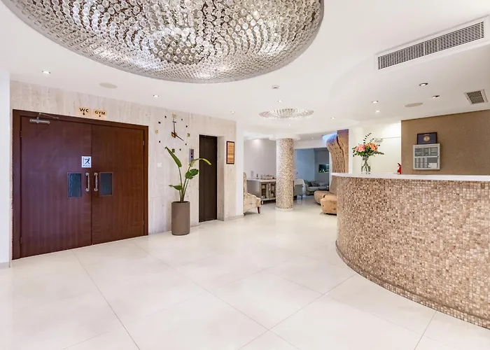 Achilleos City Hotel