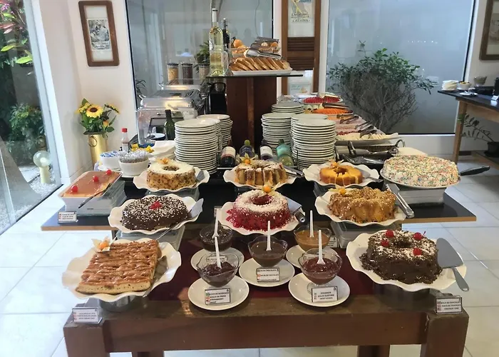 Caravaggio Praia Hotel