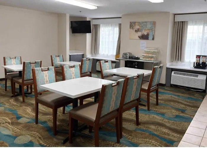 Econo Lodge Inn&Suites Santa Rosa South