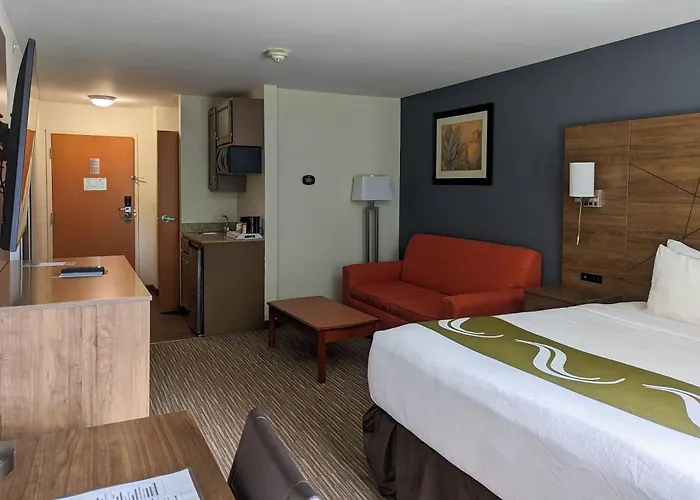 Quality Inn & Suites Northampton - Amherst