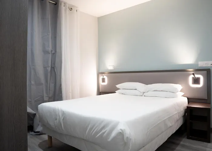 Aero Hotel