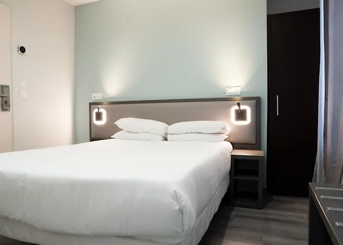Aero Hotel