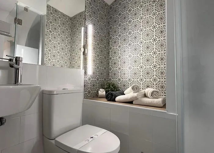 Cool Guest House