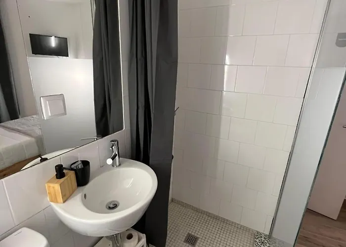 Cool Guest House