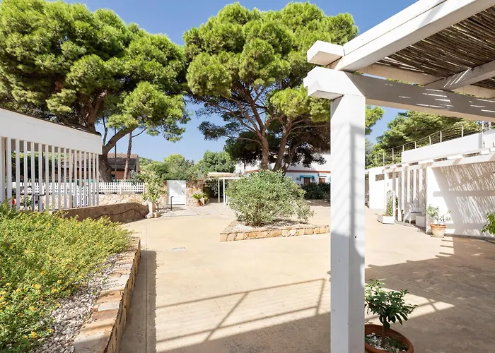Angolo Mare Apartments & Rooms