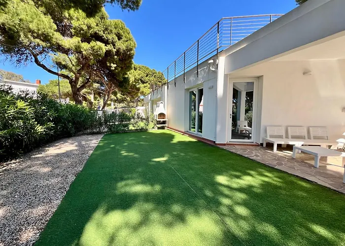 Angolo Mare Apartments & Rooms