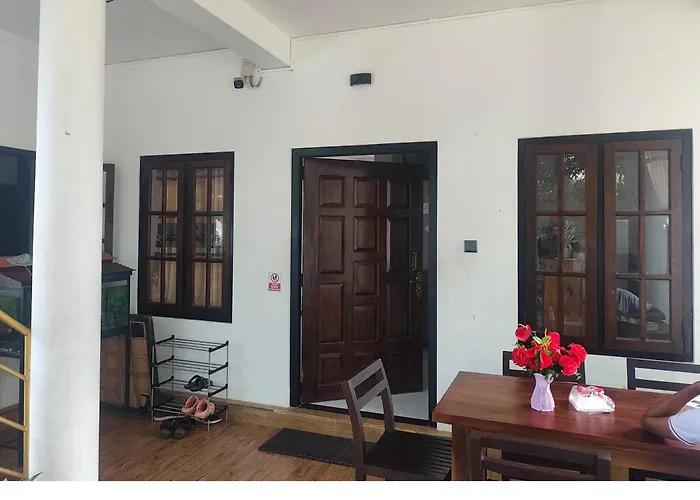 White Villa Hotel