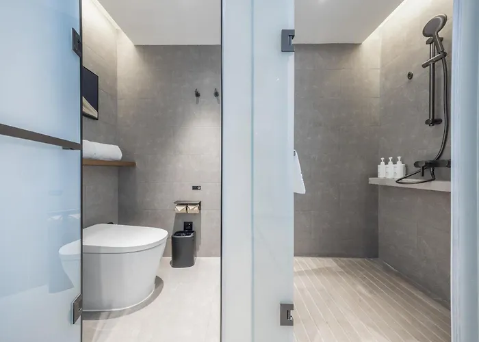 Atour Hotel Dongguan Dongcheng 33 Town
