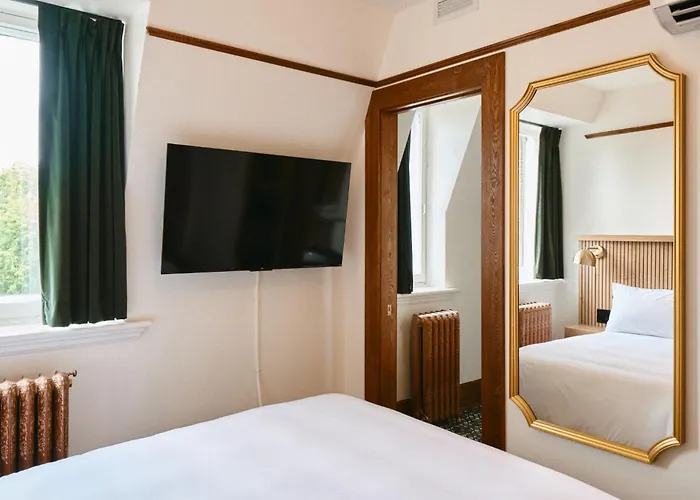 Hotel Chateau Cran Chaud Chicoutimi