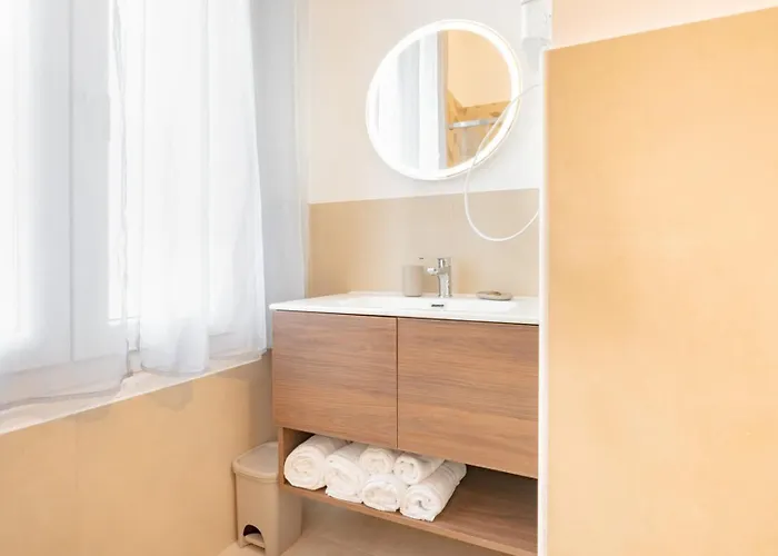 Hotel Victoria-Bike Friendly Vicino Finalborgo E Mare