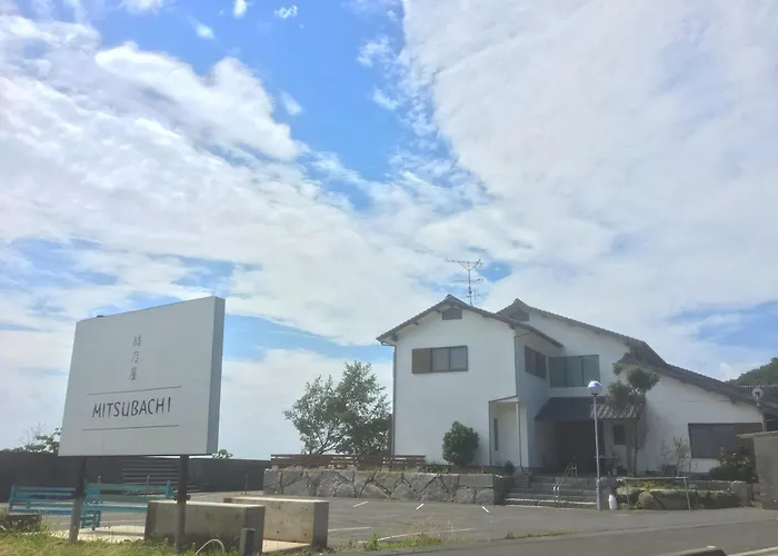 Yuinoya Mitsubachi