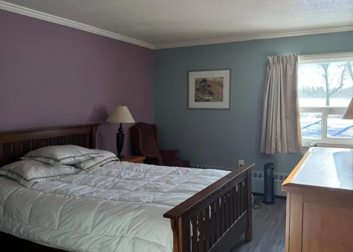 Country Road Motor Inn
