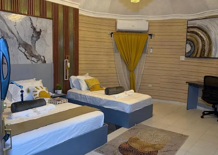 Chic Premium Hotel