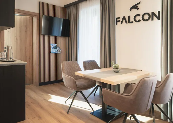 Falcon Suites Pure - Summercard Included