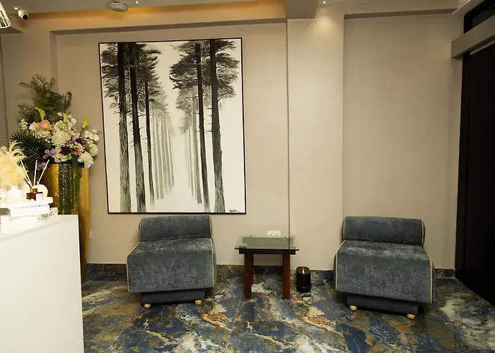 Kaashmeen Hotel&Suite