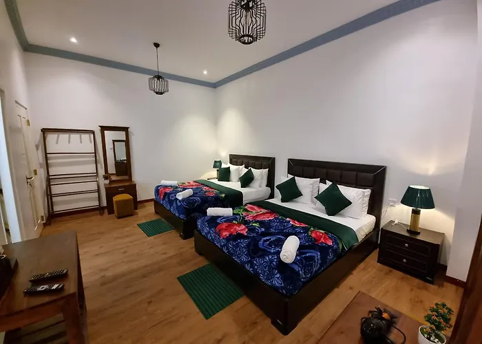 Astoria Cottage