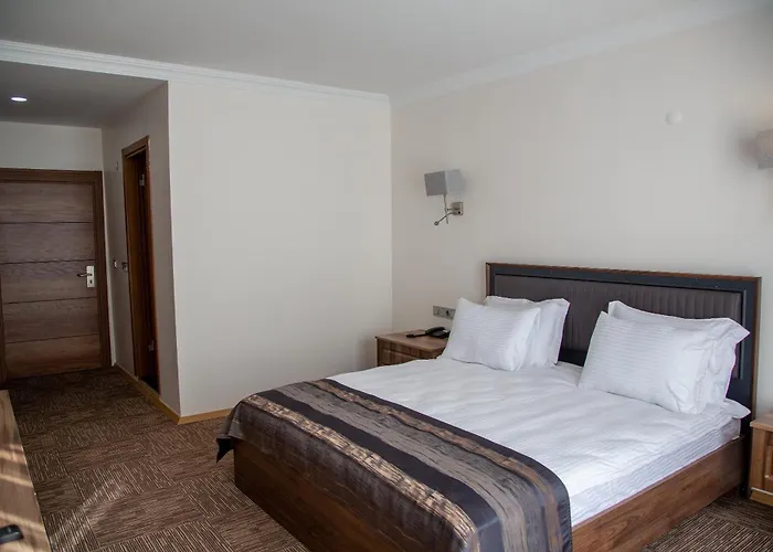 The Life Nest Hotel