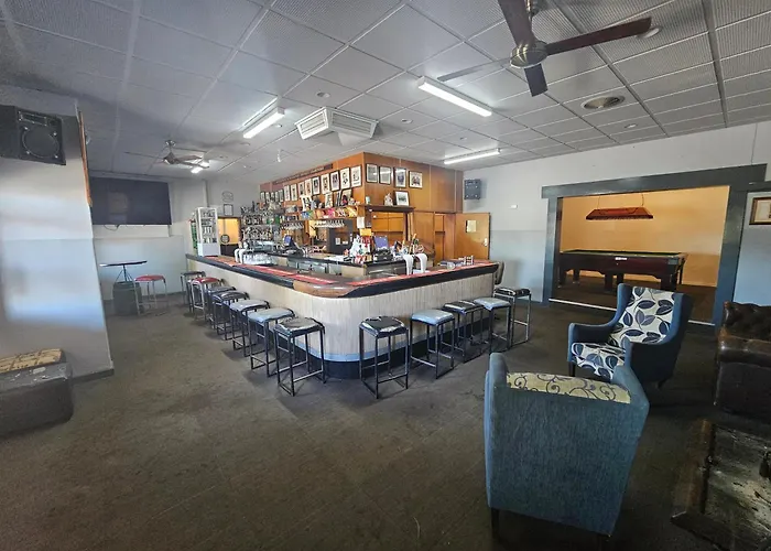 Commercial Hotel