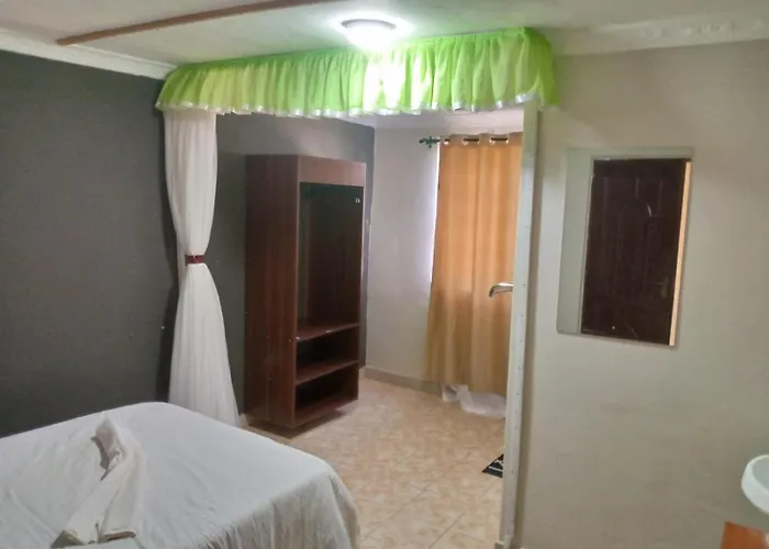 Aldi Jambo Hotel