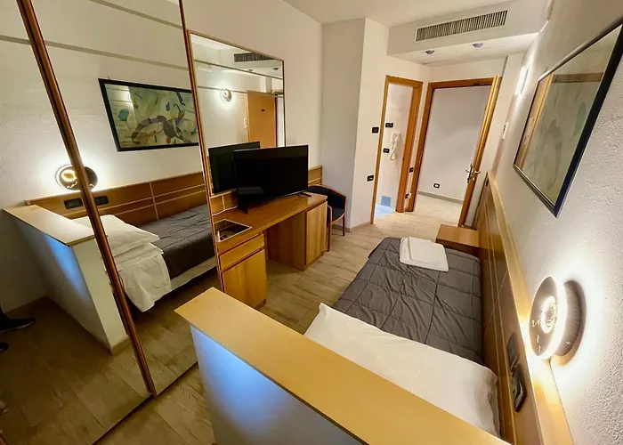 Hotel Oasi Este