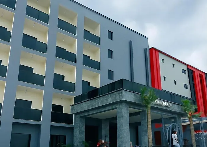 Lascurt Signature Hotel