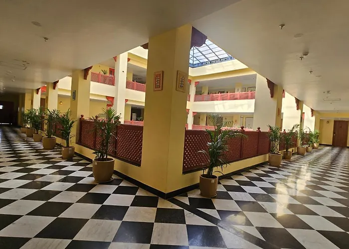 Hotel Ranavilas Palace