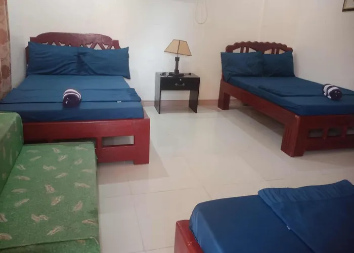 Crisols Beach Resort Malapascua Island