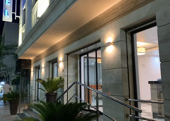 Hotel LOUVRE