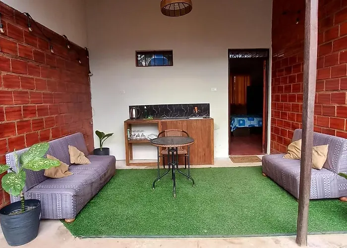 Mítica, Casa Hospedaje