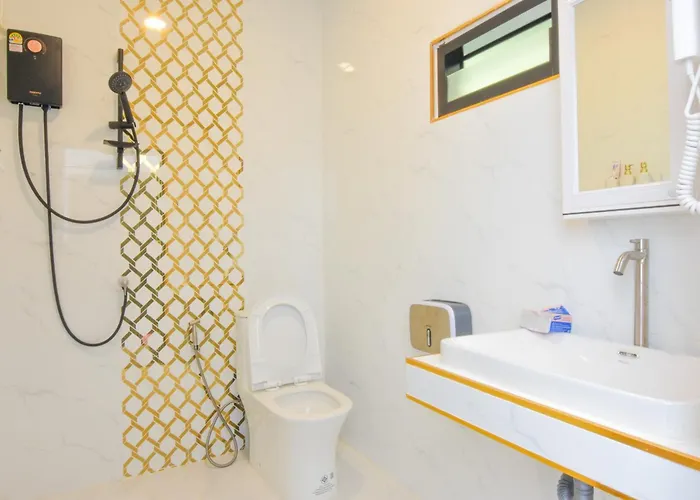 Khaosok Chao Eco Farm Stay