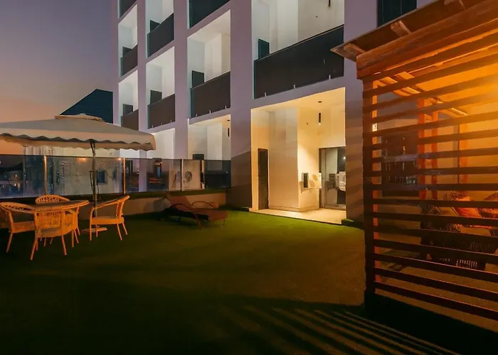 Lascurt Signature Hotel