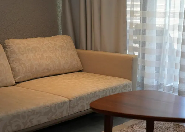 Garrya Romo Hotel