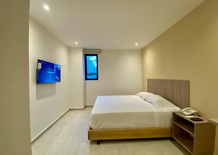 Bq84 Urban Hotel