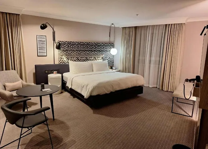 El De Grand Group Ecg Inn Delhi Near Igi Airport