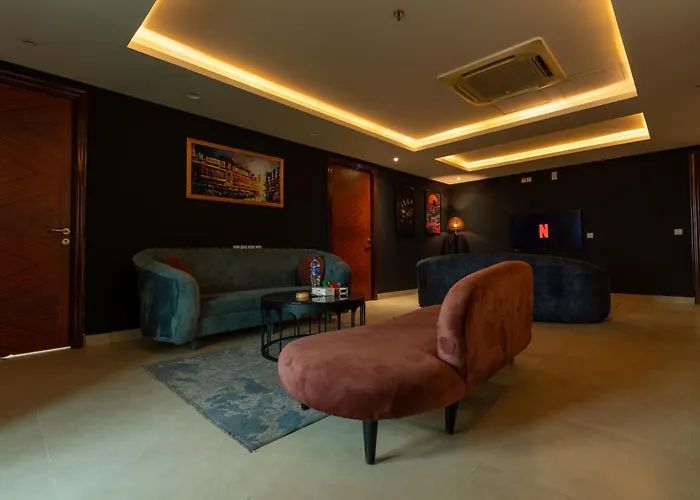Gold Crest Luxury Hotel Serviced Apartments-Dha Phase 4 Lahore