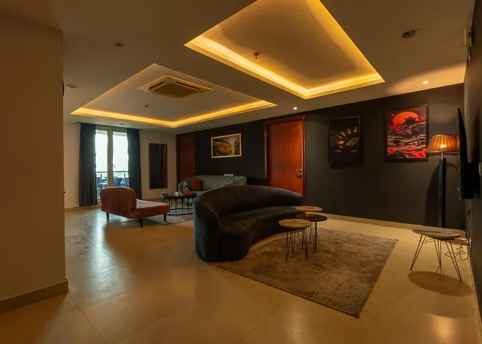 Gold Crest Luxury Hotel Serviced Apartments-Dha Phase 4 Lahore