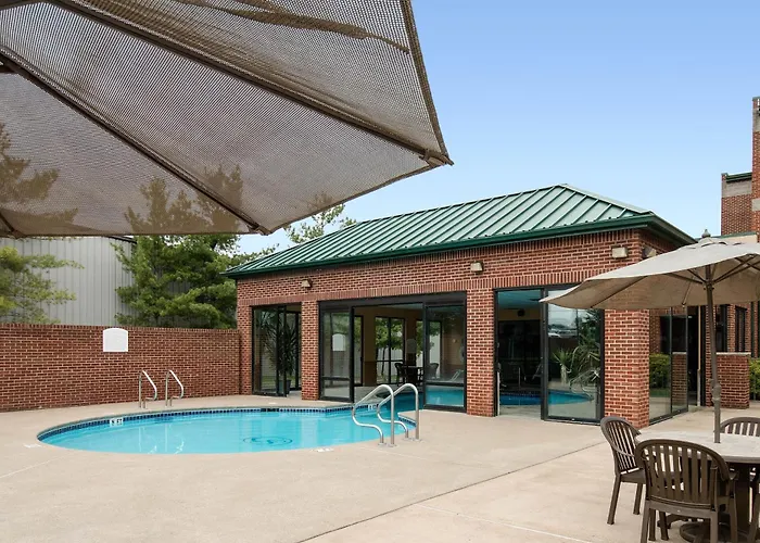River Bluff Hotel And Conference Center