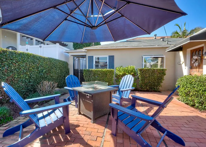 Coastal Cottage Steps From The Sand | Walk To Carlsbad Village, Dog-Friendly