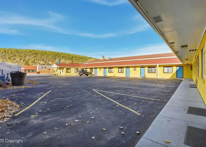 Arrowhead Motel Single Room At Sundance