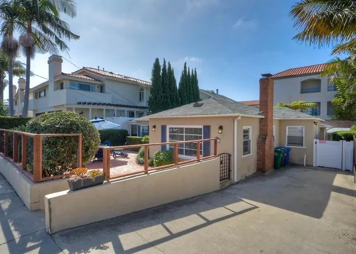 Coastal Cottage Steps From The Sand | Walk To Carlsbad Village, Dog-Friendly