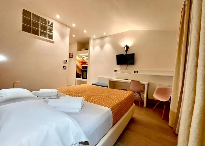 El Patio Hotel