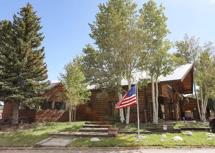 The Boulder Creek Lodge