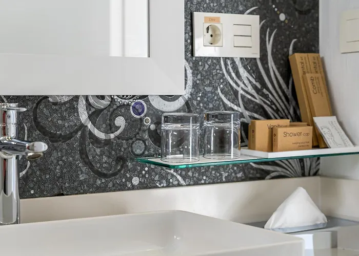 Lani'S Suites De Luxe - Adults Only