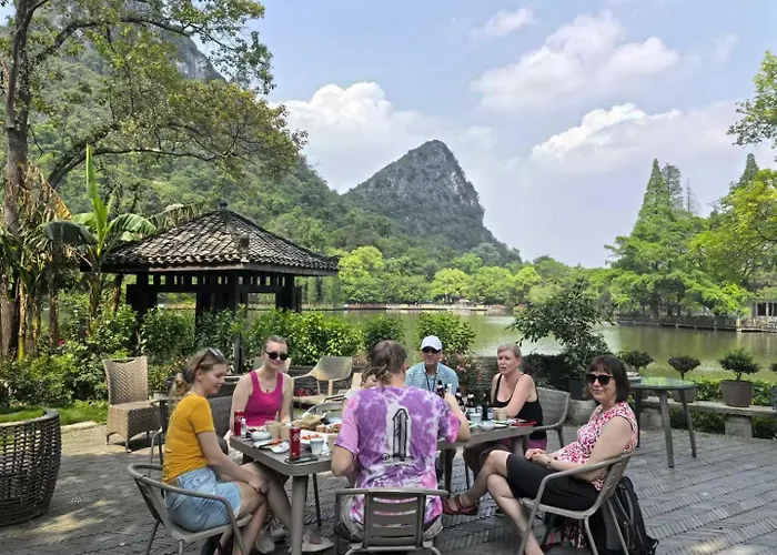 Guilin Heshe Lakeside Resort