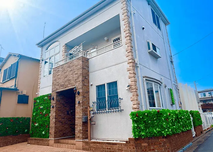 Five Room 120 3-Story Private House Entire Home For One Group