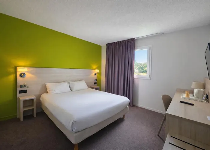 The Originals City, Hotel Les Bruyeres, Dax Nord