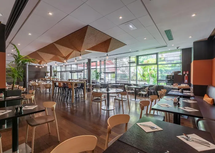 Doubletree By Hilton Paris Boulogne